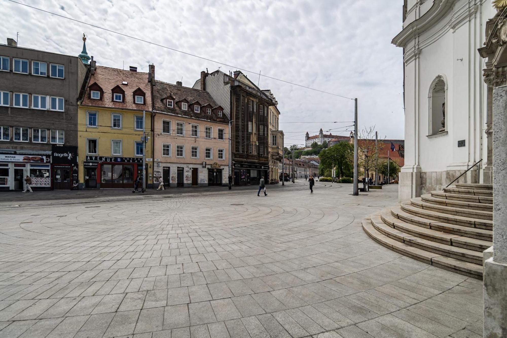 Luxurious And Royal Apartment In The Old Town Bratislava Exterior foto